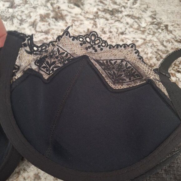 Victorias Secret Angels Black  lace  bra  size 36C - Picture 6 of 7